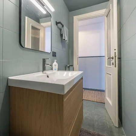 Дом отдыха Emma House Terrace And Sea View Монелья