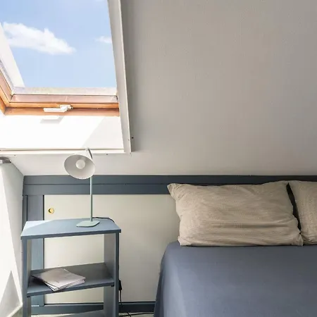度假居 Emma House Terrace And Sea View 莫内利亚